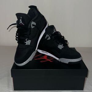 Black canvas Jordans 4 (OFF GOAT)